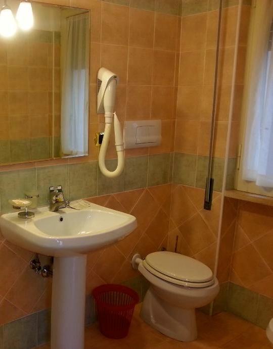 Hotel Eliseo Fiuggi Εξωτερικό φωτογραφία